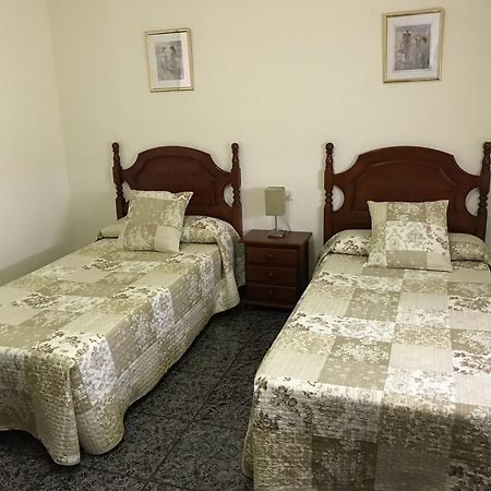 קרדונה Hostal El Violi מראה חיצוני תמונה