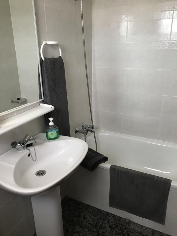קרדונה Hostal El Violi מראה חיצוני תמונה
